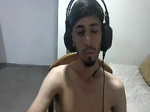 Snapshot of Franalbera chatting on March 9, 12:25 am Franalbera online show from March 9, 12:25 am