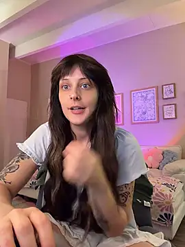 itscleomoon online show from July 2, 11:55 pm