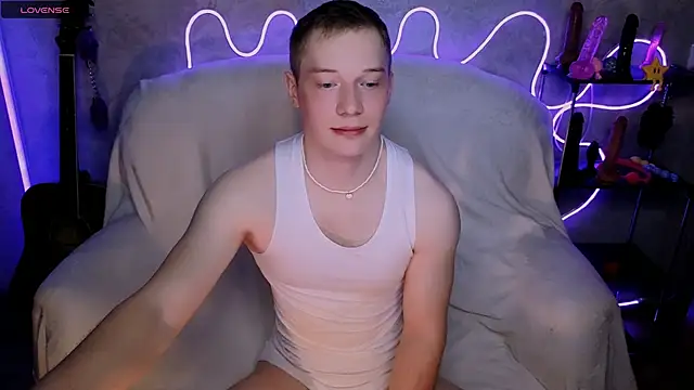 playoliver online show from March 28, 2:11 am