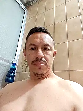 Snapshot of L_hotcream chatting on February 20, 12:27 pm L hotcream online show from February 20, 12:27 pm