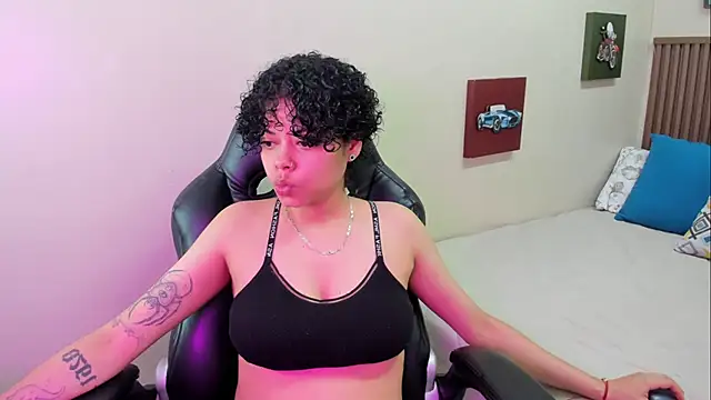 Sasha Venom online show from April 28, 11:43 pm