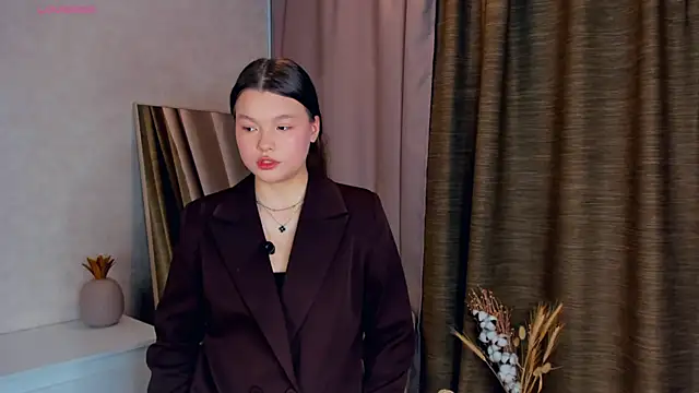 Snapshot of WindyAske chatting on December 18, 1:39 pm WindyAske online show from December 18, 1:39 pm