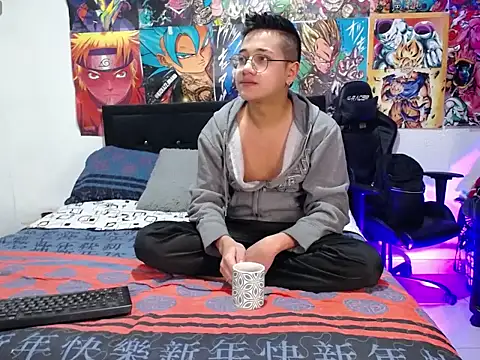 Golden Boysx online show from December 18, 11:38 am