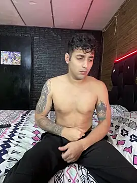 JustynAle2025 online show from March 26, 12:06 am