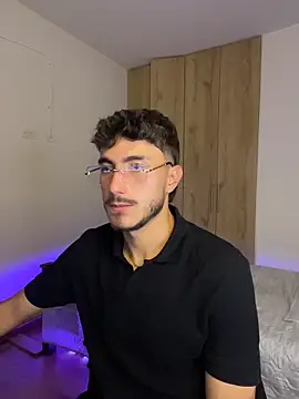 LIAM COLT online show from April 21, 12:01 am