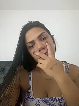 Snapshot of Nini_ chatting on December 18, 5:41 pm Nini online show from December 18, 5:41 pm