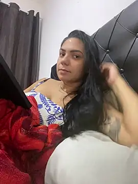 Nini  online show from February 14, 6:37 pm