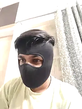 Snapshot of Urdreamboi20 chatting on December 18, 1:50 pm Urdreamboi20 online show from December 18, 1:50 pm