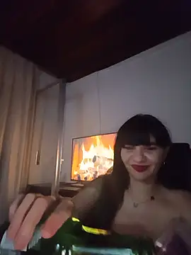 Snapshot of Nereya1 chatting on July 21, 10:45 pm Nereya1 online show from July 21, 10:45 pm