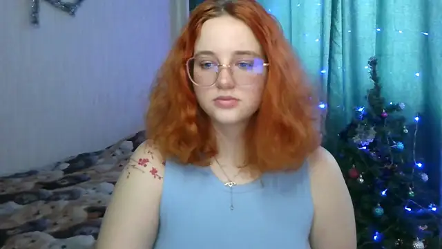 Snapshot of Love_Elixir chatting on December 19, 4:30 am Love Elixir online show from December 19, 4:30 am