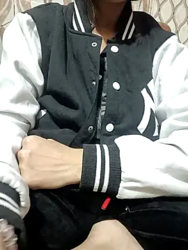 Snapshot of Eva_890 chatting on December 19, 4:14 pm Eva 890 online show from December 19, 4:14 pm