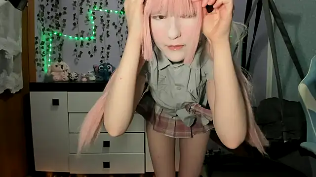 Yoonhee ki online show from February 9, 3:38 pm