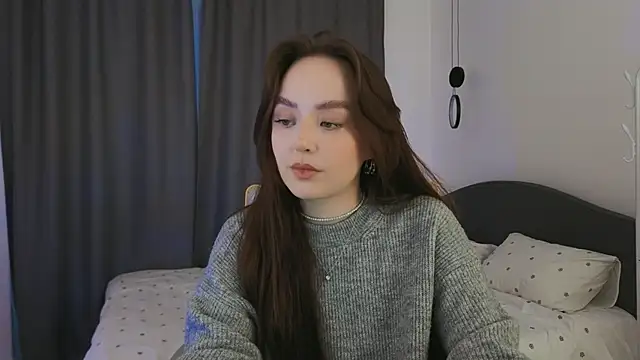 fallin lovee online show from April 6, 1:34 pm