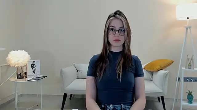 Snapshot of VergieWildman chatting on December 22, 5:26 am VergieWildman online show from December 22, 5:26 am