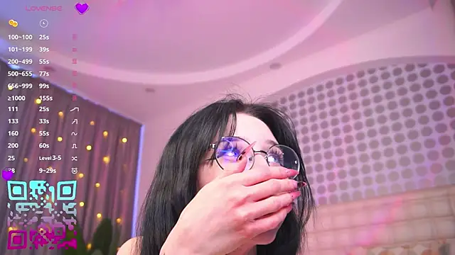 DeliaLoma online show from February 8, 5:55 am