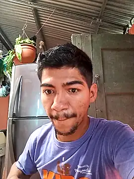 Snapshot of MR_OSMAR chatting on December 19, 4:36 pm MR OSMAR online show from December 19, 4:36 pm