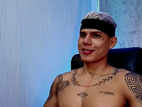 oruz stud online show from February 5, 1:38 pm