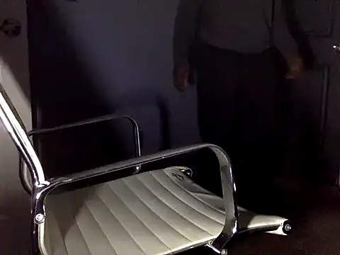 Snapshot of Cantgetenough0069 chatting on December 21, 11:34 pm Cantgetenough0069 online show from December 21, 11:34 pm