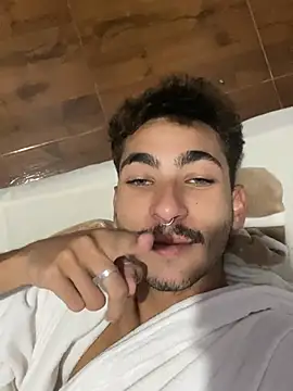 GuioficialBr online show from March 26, 4:12 pm