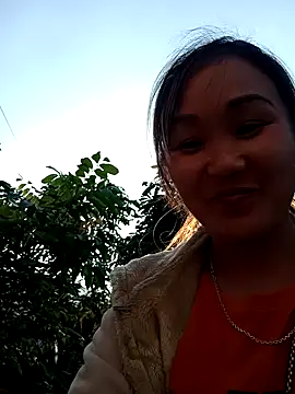 Snapshot of yula-bi chatting on December 19, 8:43 am yula-bi online show from December 19, 8:43 am