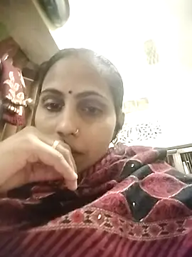 Snapshot of sweety_1433 chatting on December 19, 11:50 am sweety 1433 online show from December 19, 11:50 am