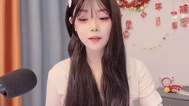 smalldaisy online show from March 6, 2:19 am