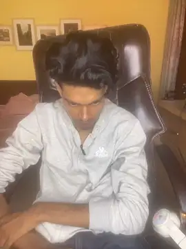 Snapshot of tooexpensive chatting on December 20, 5:47 am tooexpensive online show from December 20, 5:47 am