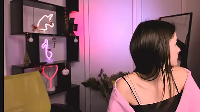 lole ti online show from January 9, 7:15 pm