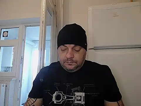 Snapshot of TomasTenerife chatting on March 4, 6:52 am TomasTenerife online show from March 4, 6:52 am