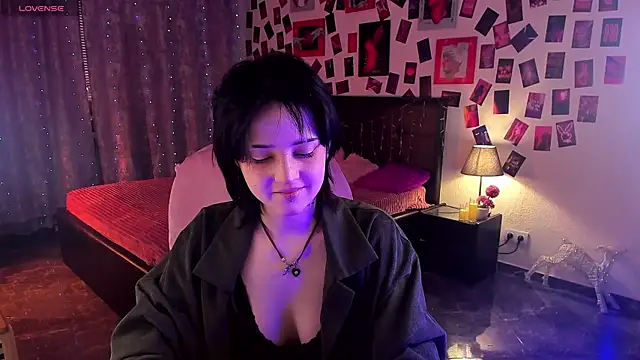 SarahShelby online show from February 21, 10:38 am