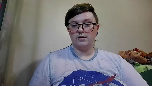 Pupghostt online show from January 7, 7:05 pm