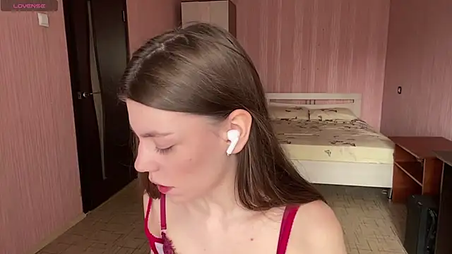 NeidaGowing online show from April 5, 7:16 am