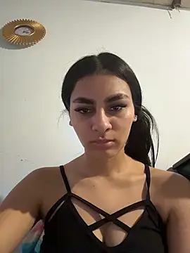 ManuelaEvans  online show from February 6, 8:01 pm