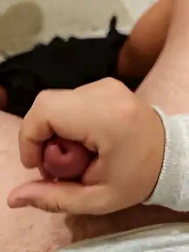 Snapshot of RimmingPussy24 chatting on February 9, 8:29 am RimmingPussy24 online show from February 9, 8:29 am