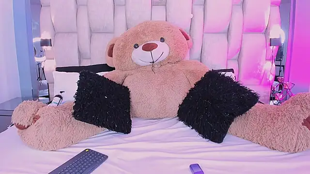  PaulinaDoll  online show from February 16, 3:46 am