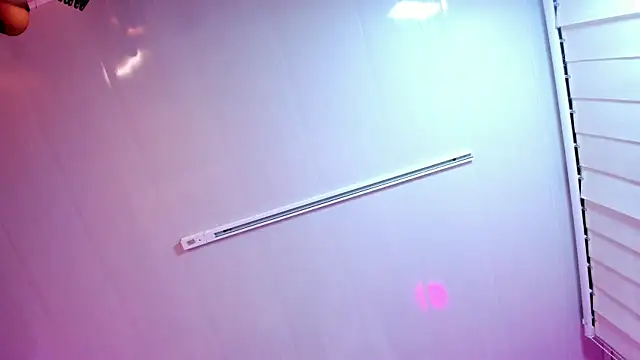 Angel zafiros online show from April 7, 6:30 pm