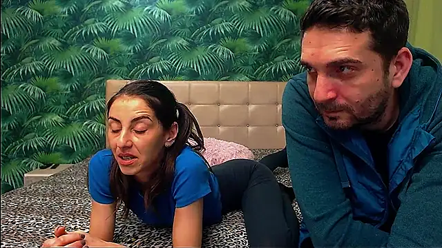 Snapshot of Stella_John chatting on January 8, 5:27 am Stella John online show from January 8, 5:27 am