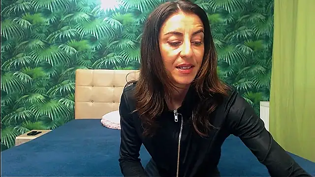 Snapshot of Stella_John chatting on January 12, 9:30 am Stella John online show from January 12, 9:30 am