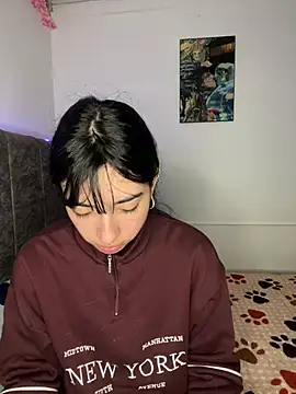 junorise23 online show from February 12, 4:18 am