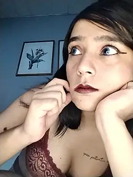 addictive me online show from March 26, 10:43 am