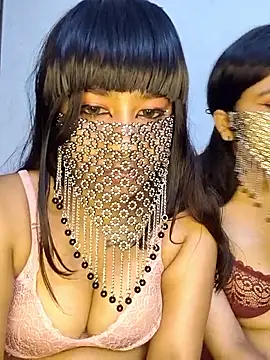 addictive me online show from April 11, 5:39 pm