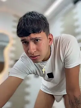 Snapshot of neithan_sleitherx chatting on February 17, 8:26 pm neithan sleitherx online show from February 17, 8:26 pm