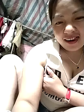 Lucky cutee online show from February 17, 1:02 am