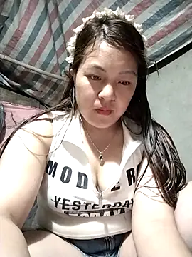 Lucky cutee online show from April 16, 11:33 am