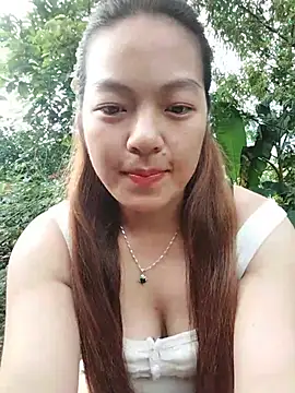 Snapshot of Lucky_cutee chatting on June 25, 12:10 am Lucky cutee online show from June 25, 12:10 am
