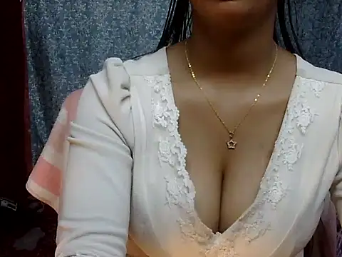 cute Dirty Diva online show from April 13, 3:12 am