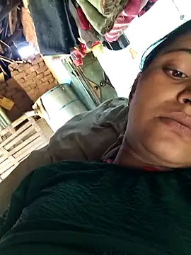 Snapshot of Madhu_cute chatting on February 13, 6:09 am Madhu cute online show from February 13, 6:09 am