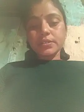 Snapshot of Madhu_cute chatting on February 25, 3:32 pm Madhu cute online show from February 25, 3:32 pm