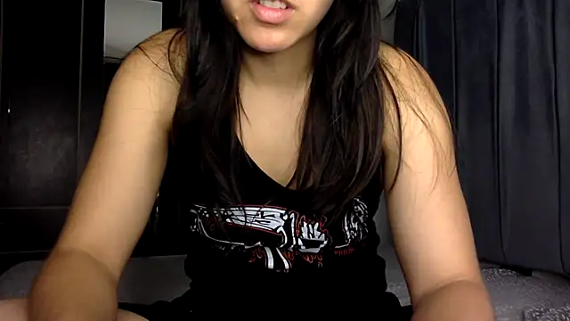 Snapshot of Sofii_unicorn chatting on May 26, 8:49 pm Sofii unicorn online show from May 26, 8:49 pm