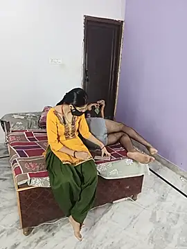 Snapshot of Curvy_Kavya chatting on July 17, 4:56 pm Curvy Kavya online show from July 17, 4:56 pm